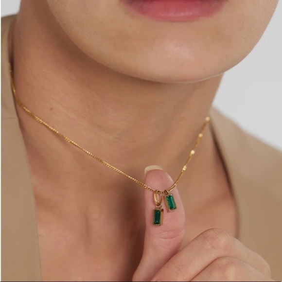 ❗️restocked❗️new Emerald Green Gemstone 18K Gold Plated Necklace - Picture 2 of 16